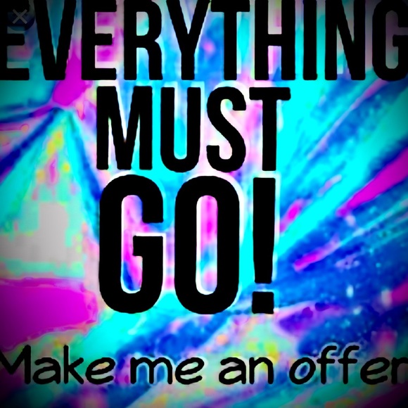 10K White Gold Diamond Ring - Picture 12 of 12